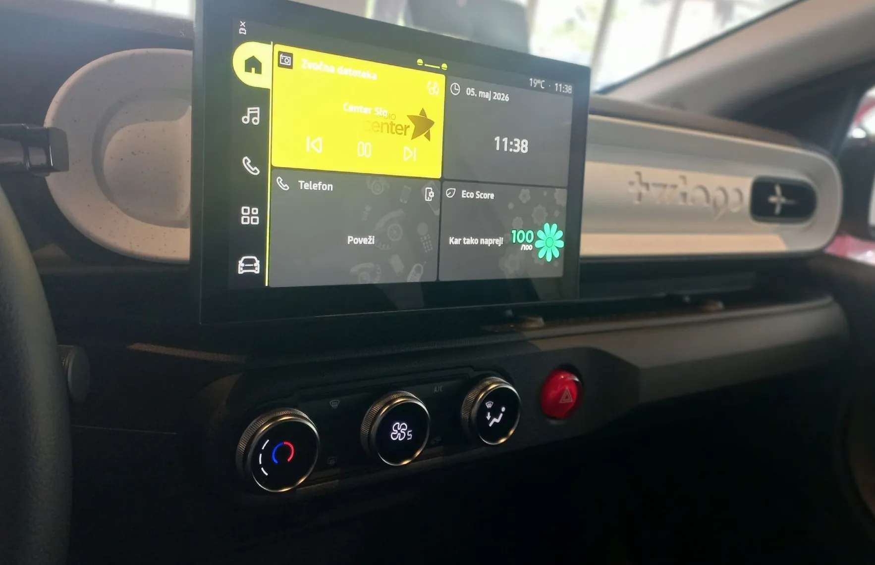Zunanja slika - Renault Twingo - E-Tech Evolution IZJEMNA CENA - 11