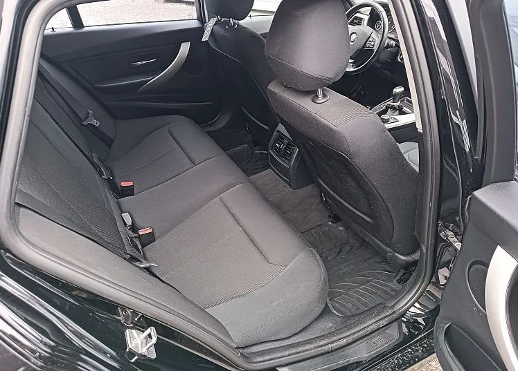 Zunanja slika - BMW Serija 3 - Touring: 320 D PDC ZELO LEPO OHRANJEN - 21