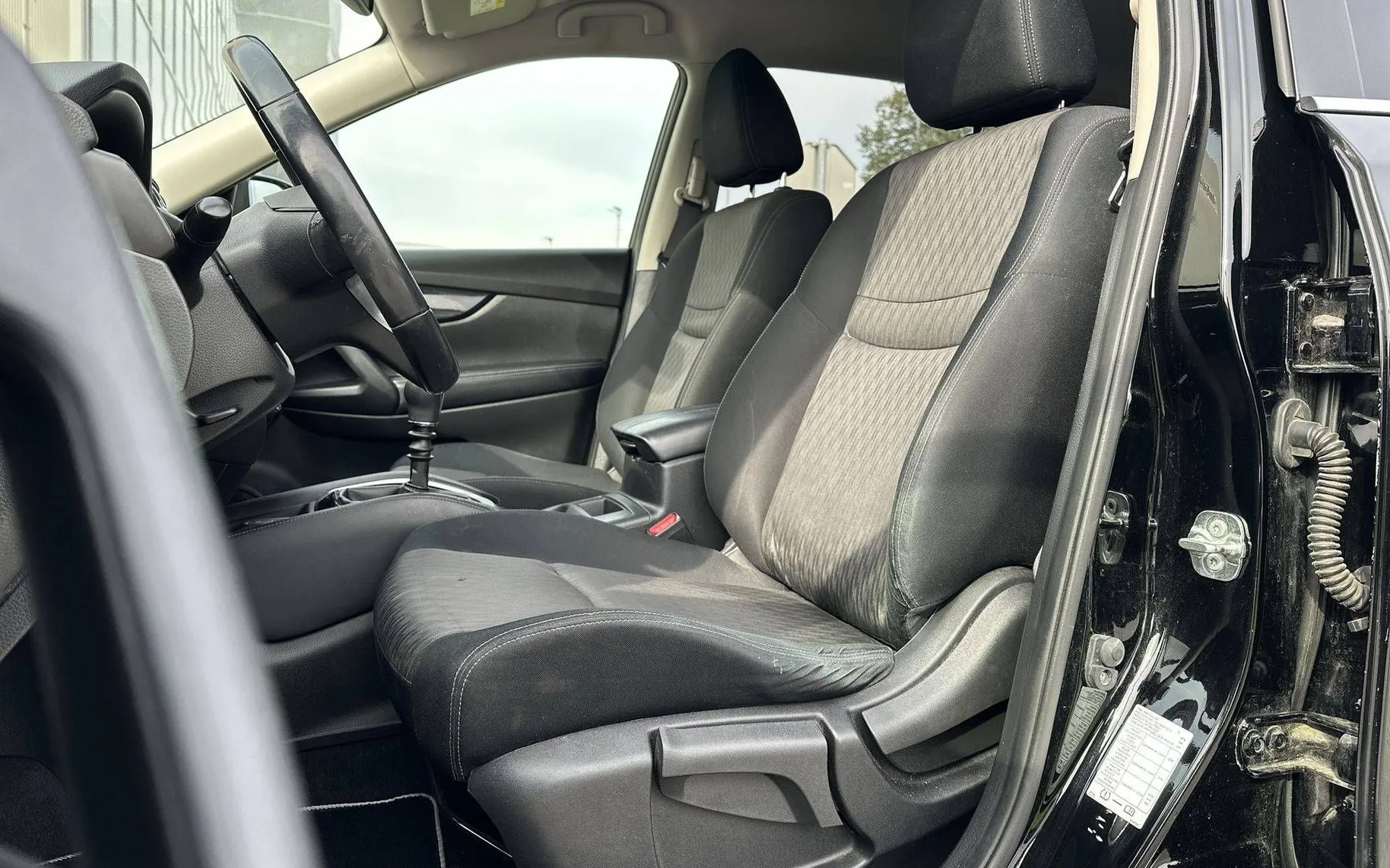 Notranja slika - Nissan X-Trail - 1.7 dCi Tekna - 10