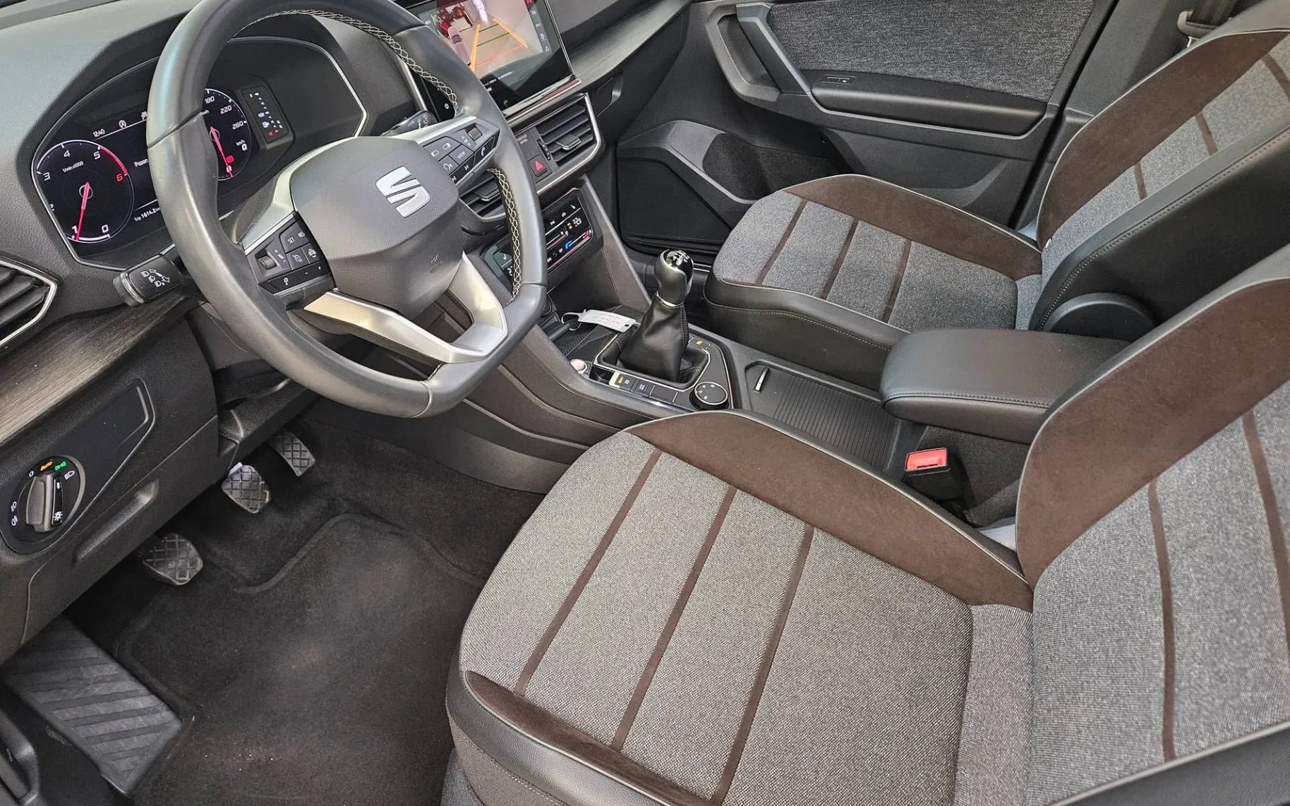 Notranja slika - Seat Tarraco - 2.0 TDI 110KW XCELLENCE - 7