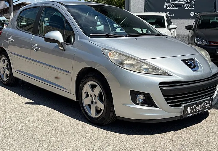 Zunanja slika - Peugeot 207 - Premium 1.4 16V - 1. LASTNICA - 3