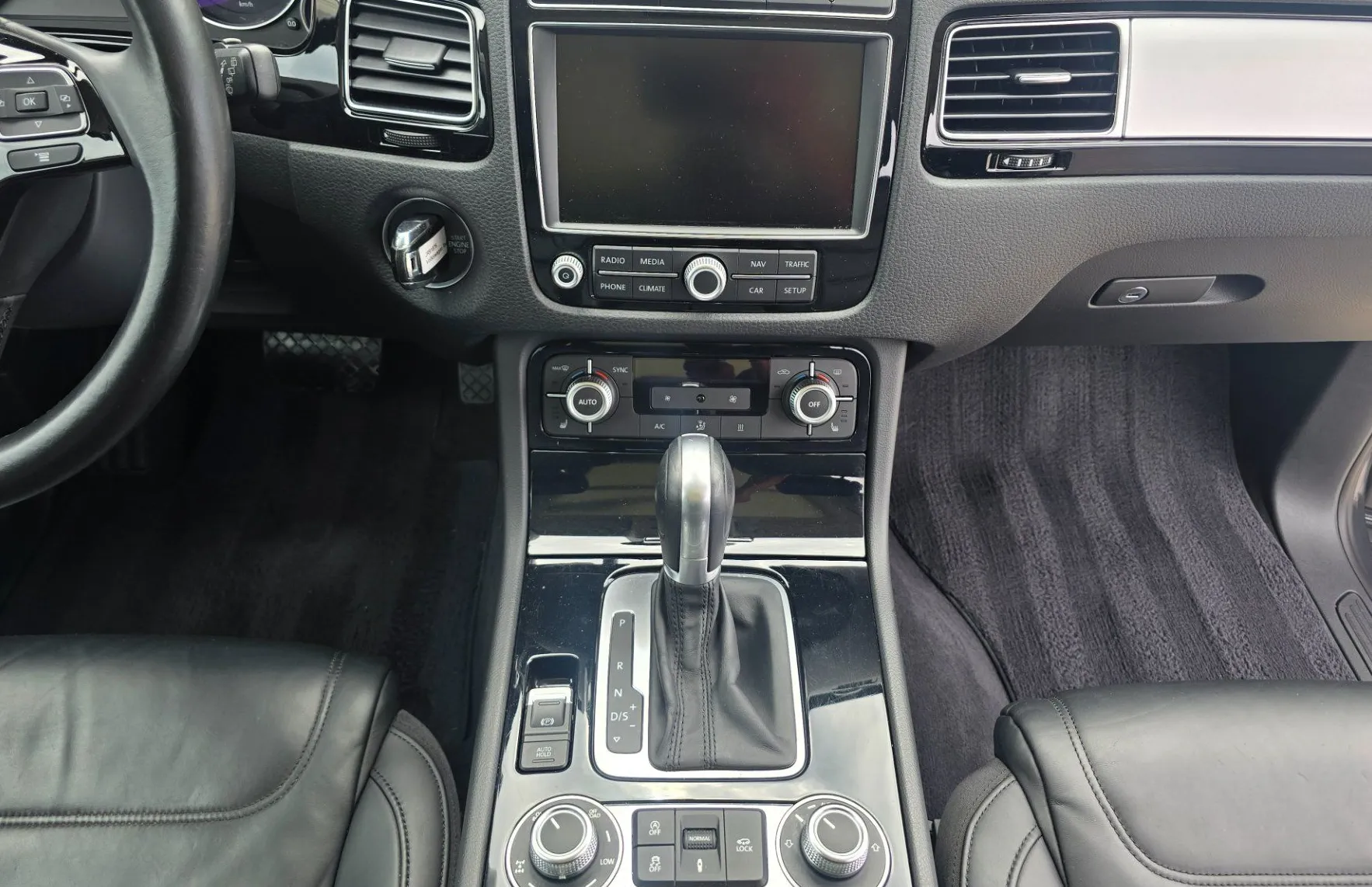 Zunanja slika - Volkswagen Touareg - 3.0 V6 Tdi 4XMOTION Terrain Tech - 17