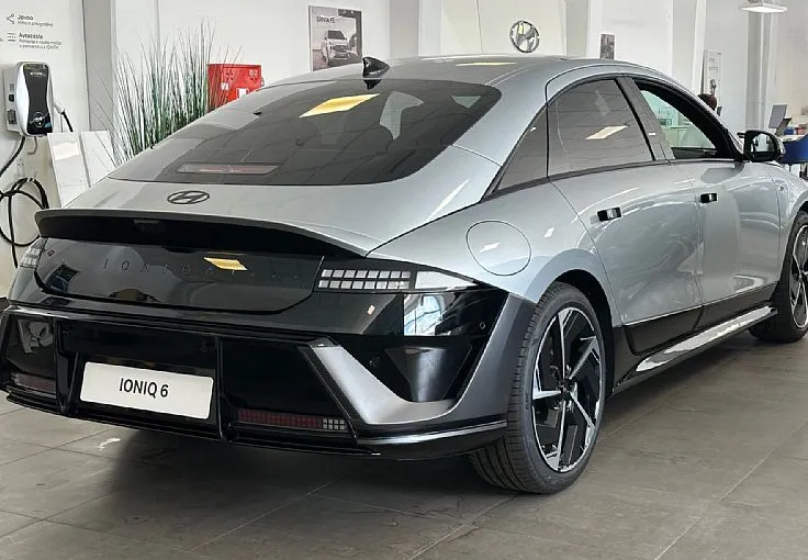 Zunanja slika - Hyundai Ioniq 6 - Impression 84kWh°°N-line°°Strešno okno - 4