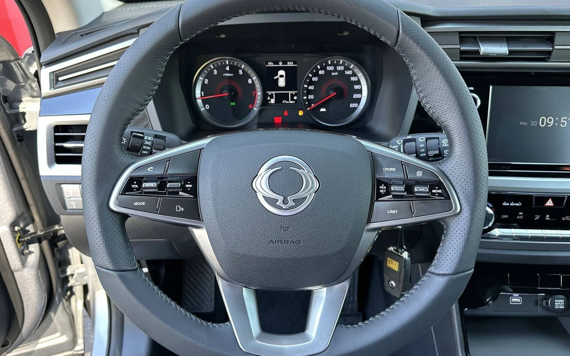 Zunanja slika - SsangYong Korando - 1.5 T-GDi Style 2WD MT - 12