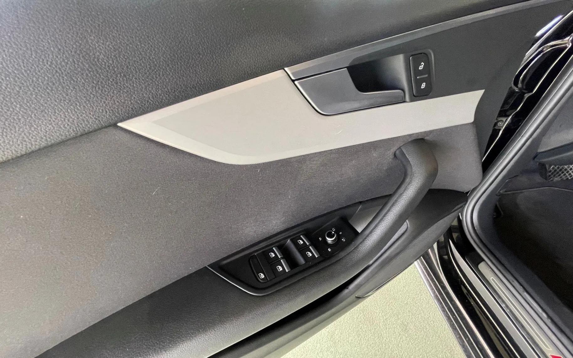 Zunanja slika - Audi A4 - 30 TDI S line S tronic LED. NAVI. KAMERA 360.PDC - 20