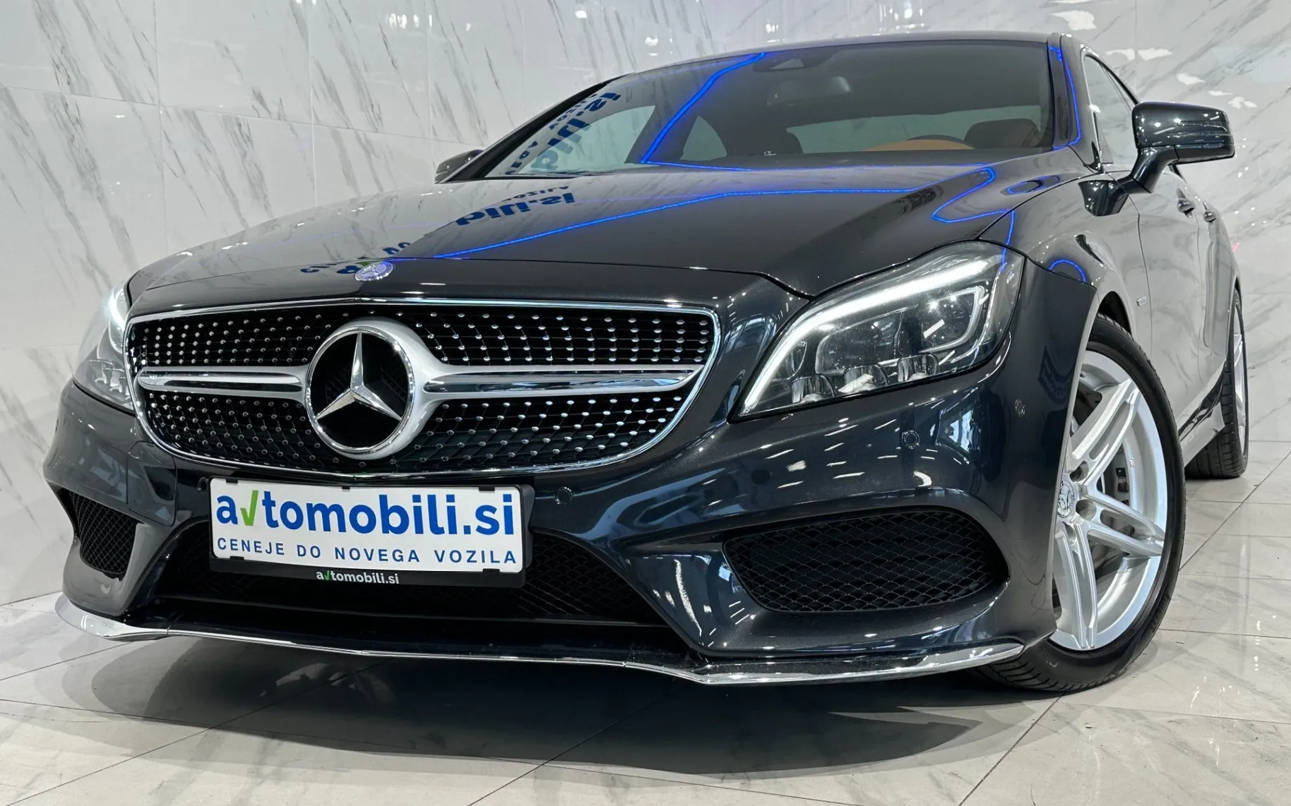 Zunanja slika - Mercedes-Benz CLS-Razred - 220d AMG line |Led|Kamera|HarmanK|Gretje|SLO|... - 3