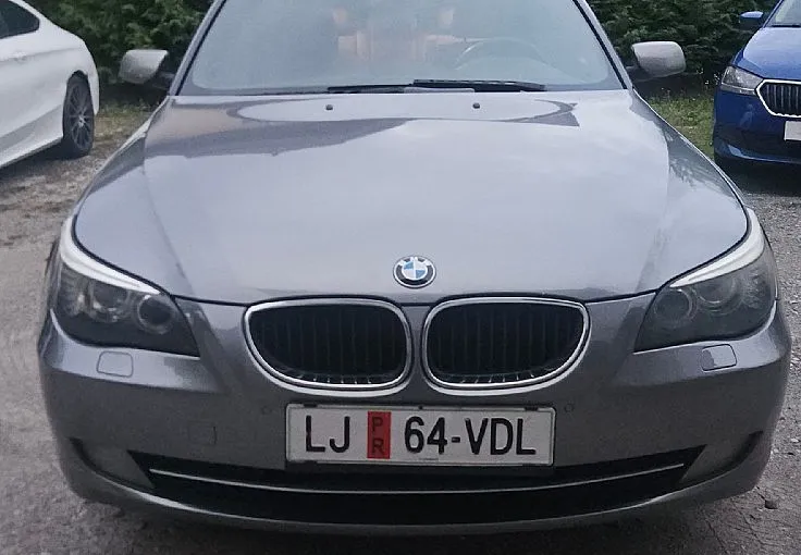Zunanja slika - BMW Serija 5 - Touring: 520d 177ks °V PRIPRAVI° °PANORAMA° °XENON° - 2