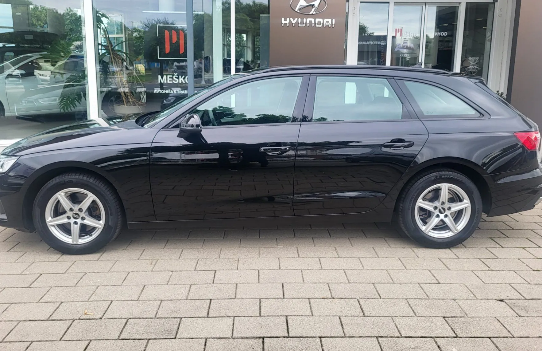 Zunanja slika - Audi A4 - Avant 2.0 TDI AUT navi-alu-pdc-led-radar temp-virtual - 4