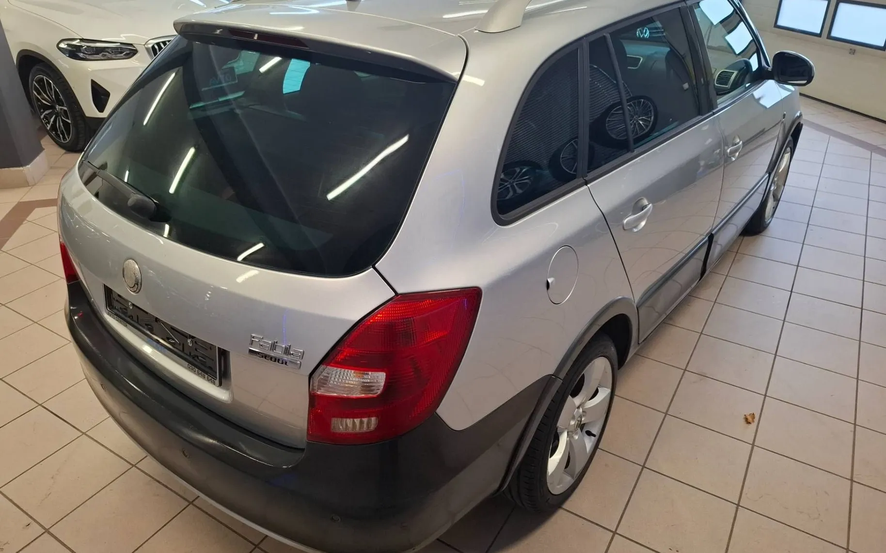 Zunanja slika - Škoda Fabia - Combi 1.6 Scout KREDIT BREZ POLOGA-KOT NOVA - 4