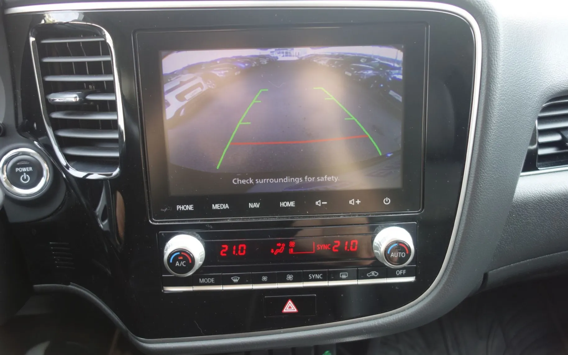 Zunanja slika - Mitsubishi Outlander - PHEV 2.4 MIVEC Twin Motor INSTYLE+ - 15