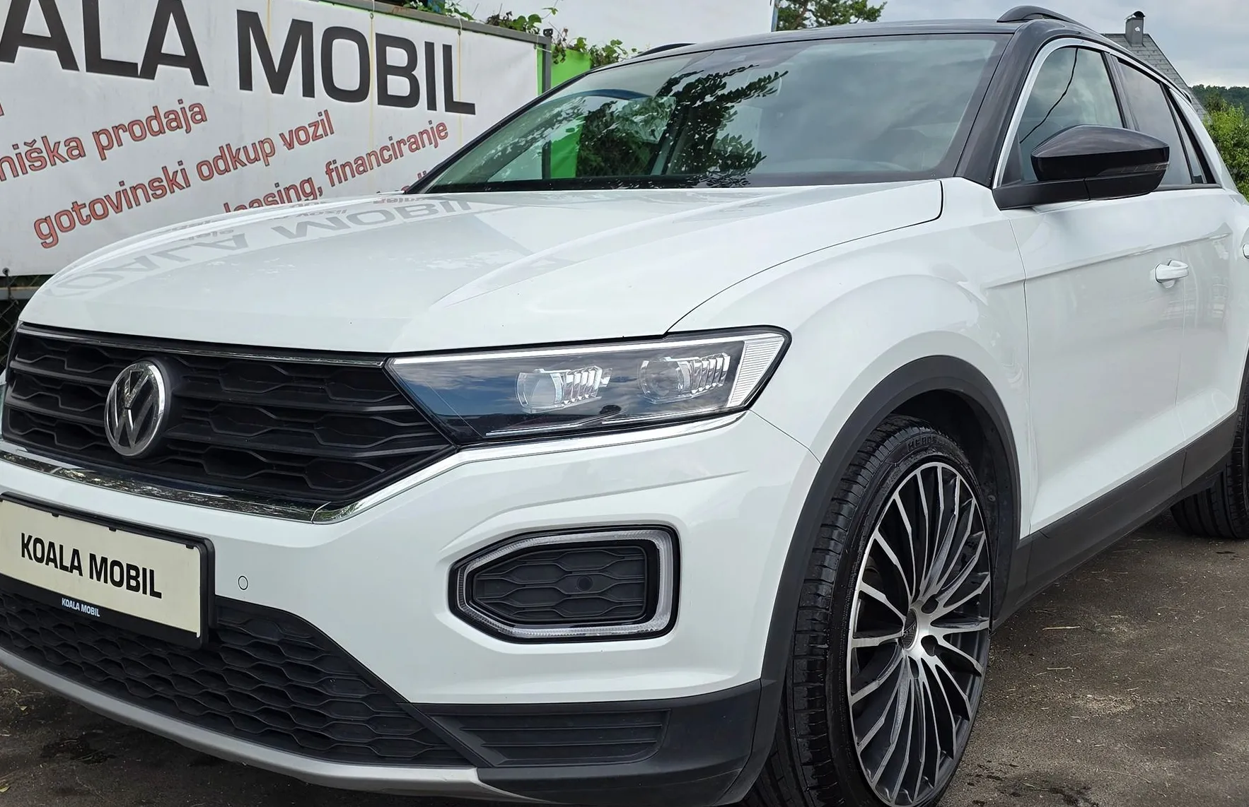 Zunanja slika - Volkswagen T-Roc - 1.6 TDI BMT SPORT LED-VIRTUAL-ALU-PDC - 20