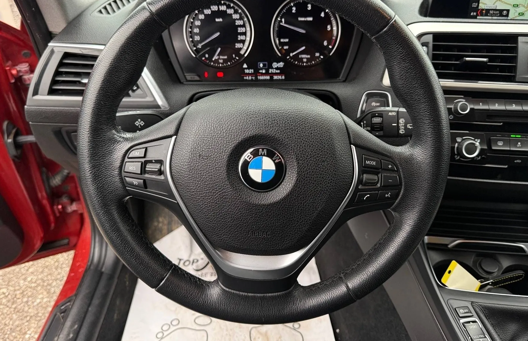 Zunanja slika - BMW Serija 1 - : 118d xDrive LED PDC NAVI TEMPOMAT TOP... - 15