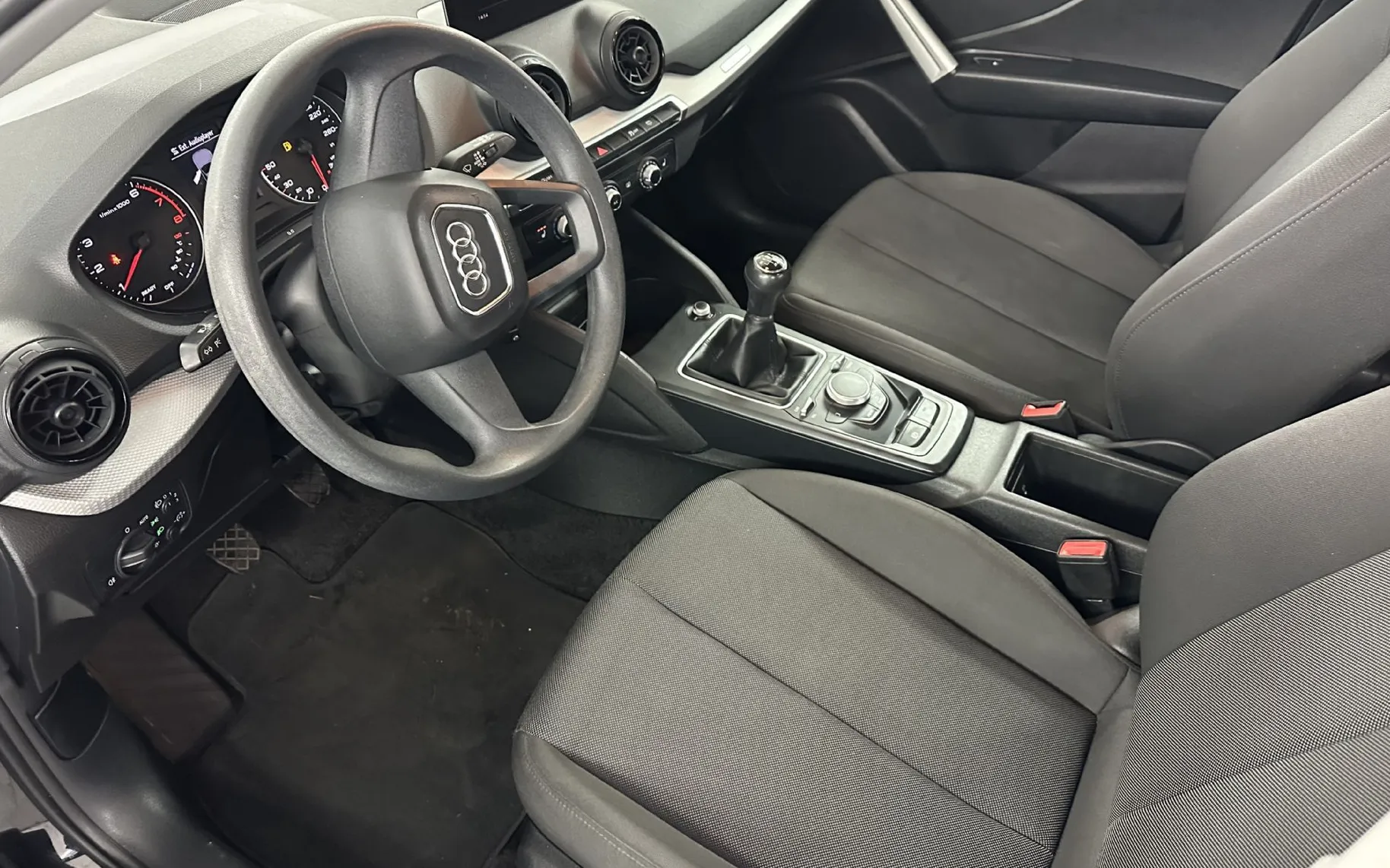 Zunanja slika - Audi Q2 - 30 TFSI.NEMŠKI.114.000 KM.SAMO 13.499€ - 14