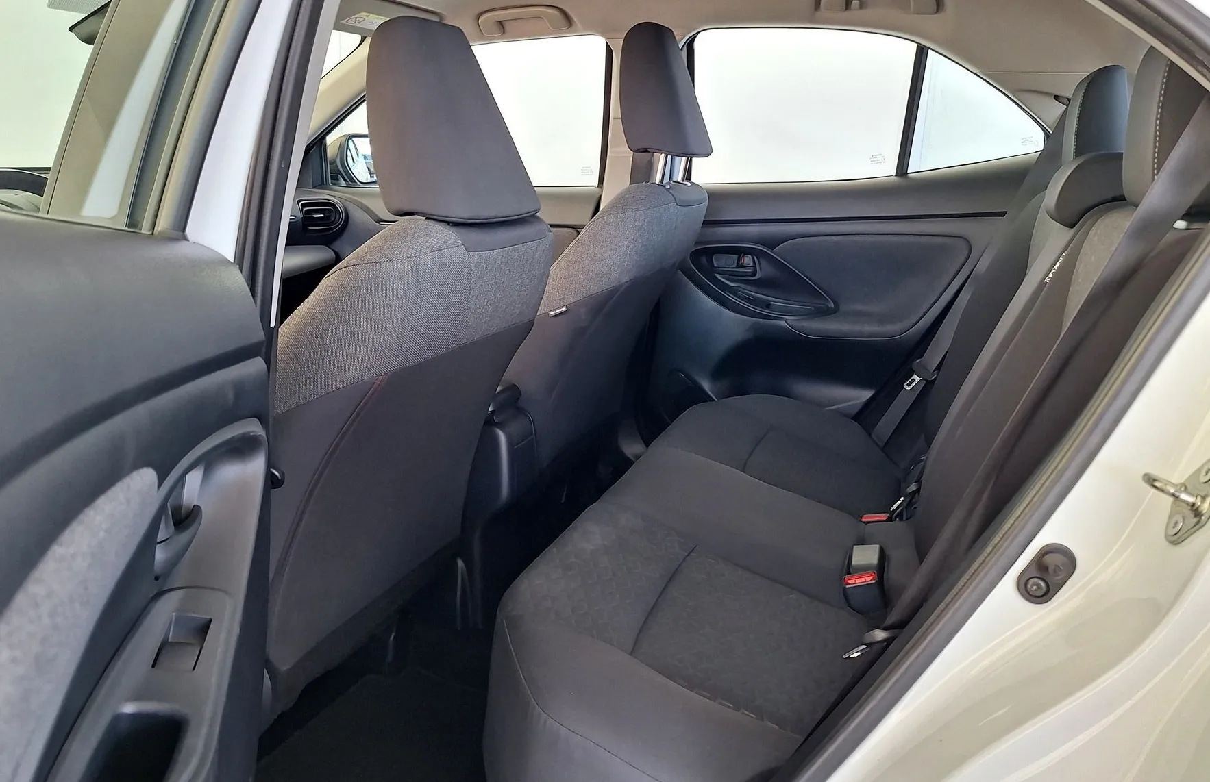 Zunanja slika - Toyota Yaris Cross - 1.5 VVT-iE SOL MT6 •Slovensko vozilo•KAMERA• - 13