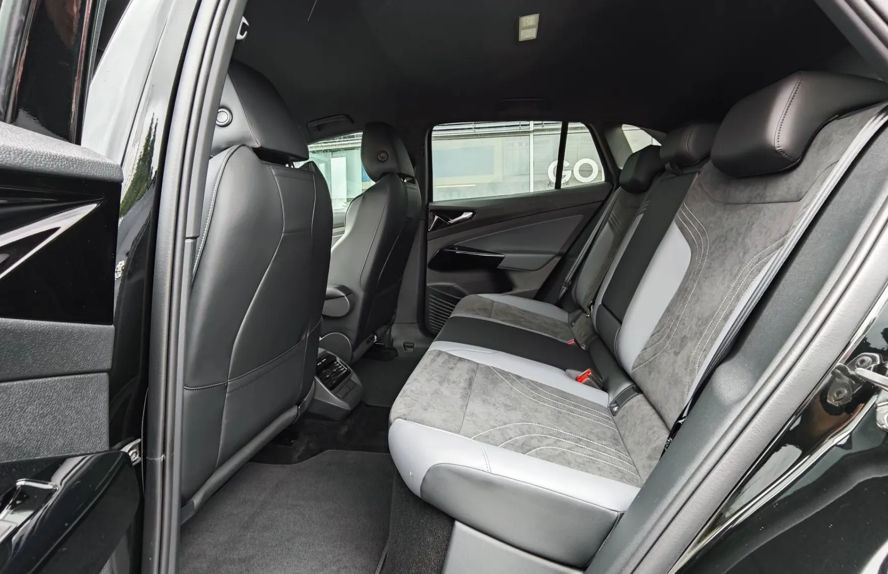 Zunanja slika - Volkswagen ID.4 - Pure Limited |Cena za podjetja 22340€ | - 11