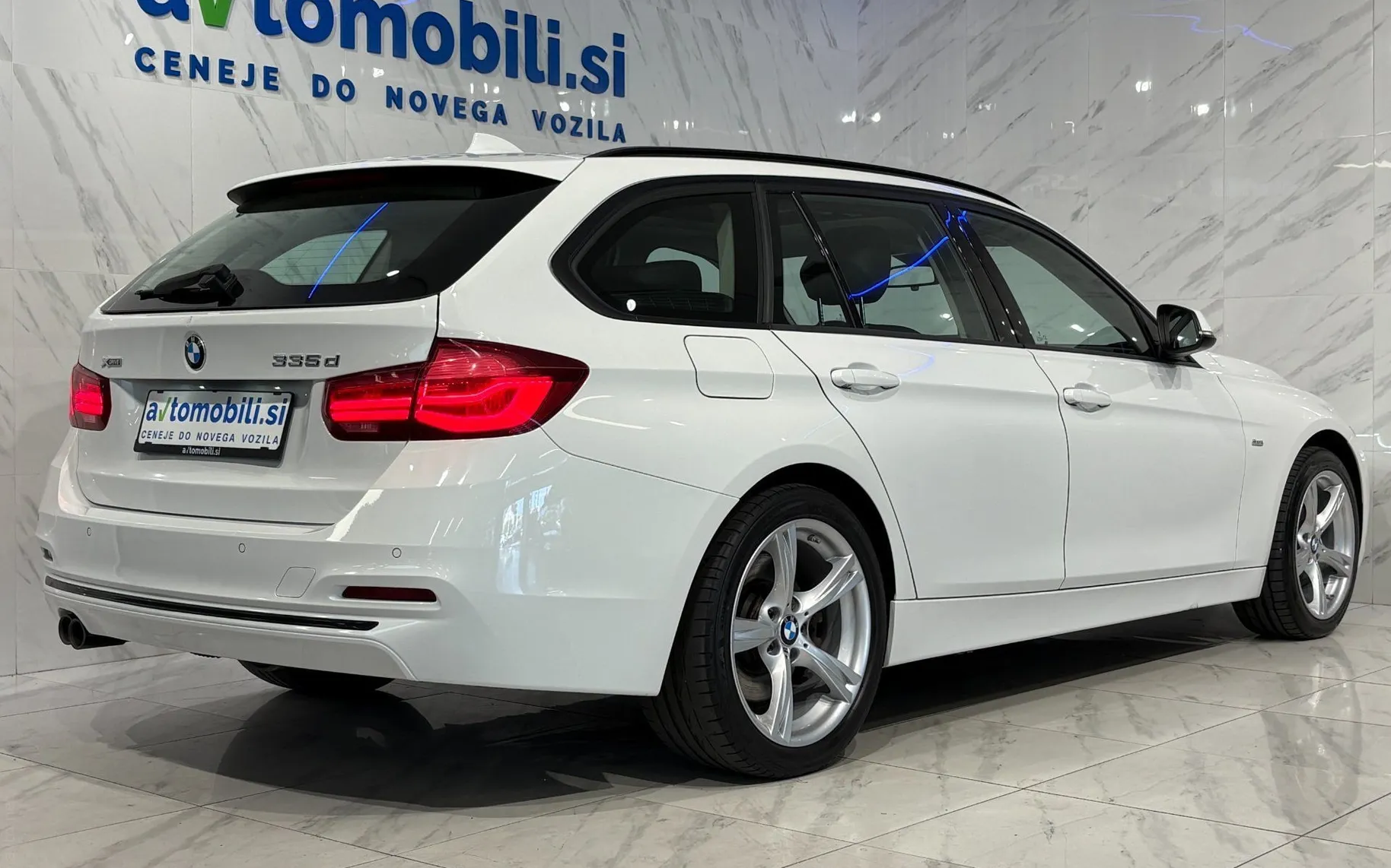 Zunanja slika - BMW serija 3 Touring: - 335d|xDrive|M-Sport|Kamera|HUD|Pano|Gretje|Kljuka| - 4