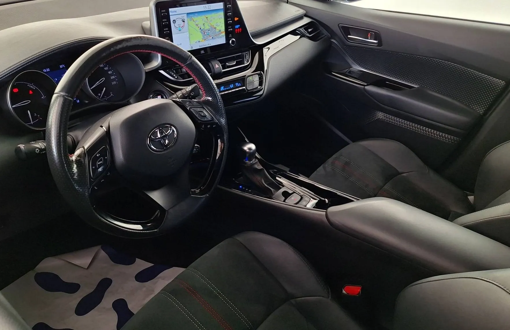 Zunanja slika - Toyota C-HR - Hybrid 2.0 GR Sport •ALCANTARA•FULL LED•SLO• - 9