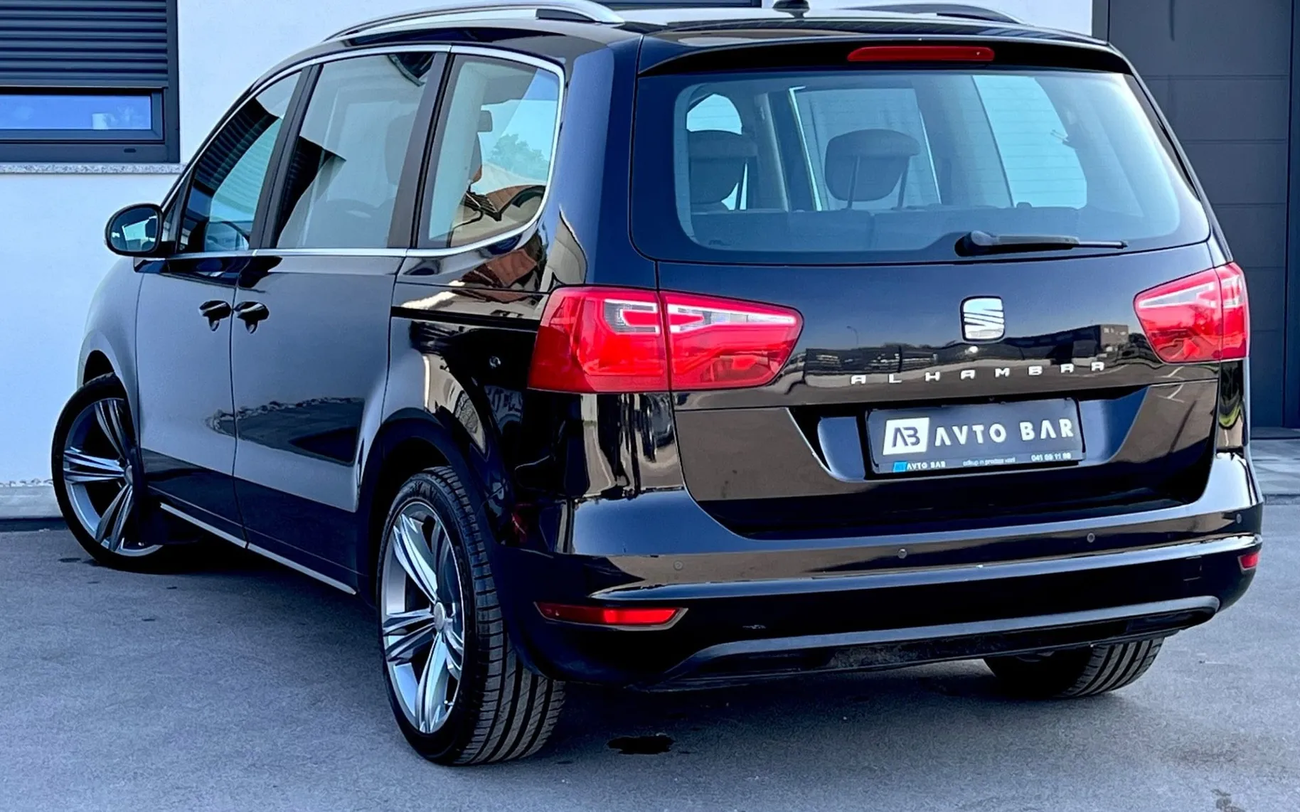 Notranja slika - Seat Alhambra - 2.0 TDI+7.SED+F1+DSG+TEMP... - 8