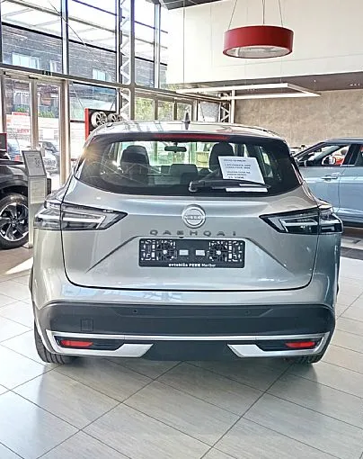 Zunanja slika - Nissan Qashqai - 1.3 DIG-T MHEV N-SMART - 4