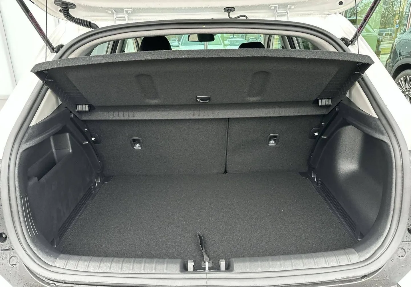 Notranja slika - KIA Stonic - 1.0 T-GDi EX Pulse M T... - 12