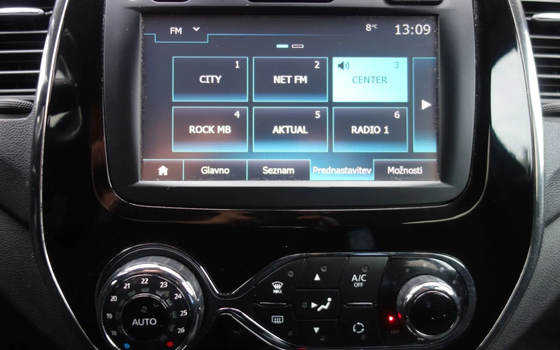Zunanja slika - Renault Captur - TCe 90  Start Stop - 9
