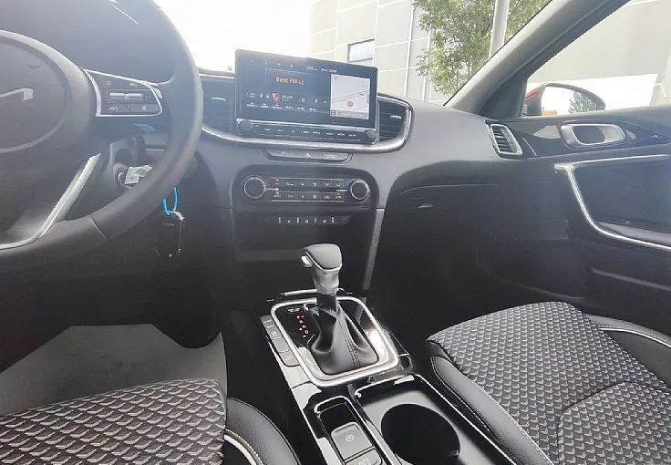Zunanja slika - KIA XCeed - 1.6 T-GDi EX WAY ISG.7DCT 110 kW - 6