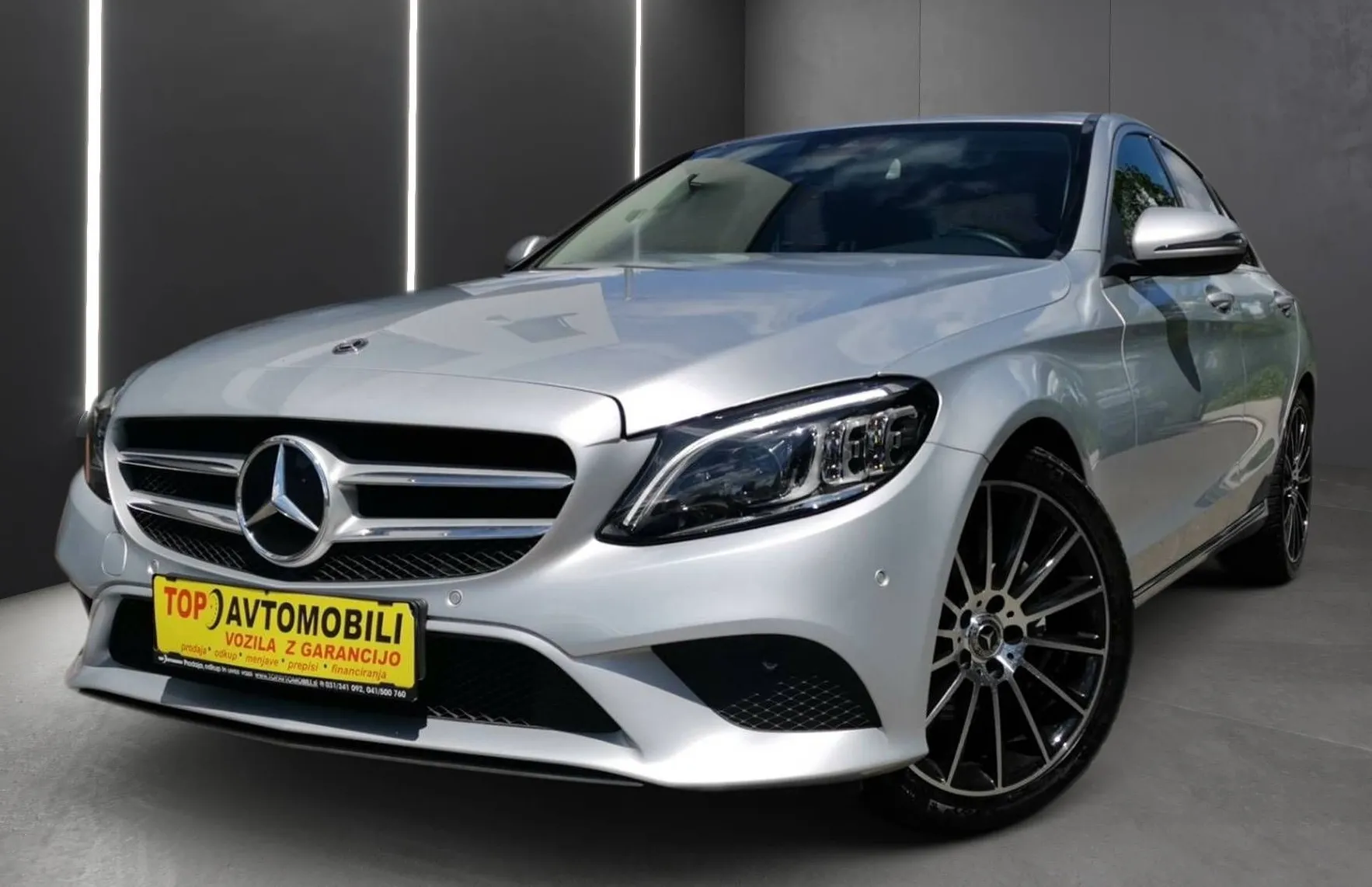 Zunanja slika - Mercedes-Benz C-Razred - 200d AMG LINE 19 COL MULTIBEAM VIRTUAL NAVI KAM - 1