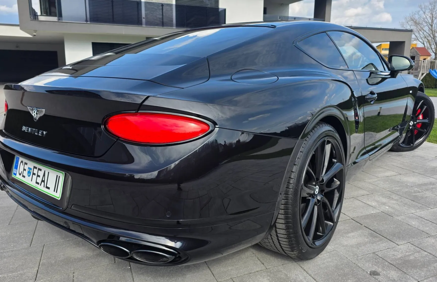Zunanja slika - Bentley Continental - GT-V8-BLACK EDITION-KOT NOV-MAX OPREMA-1 LASTNIK - 3