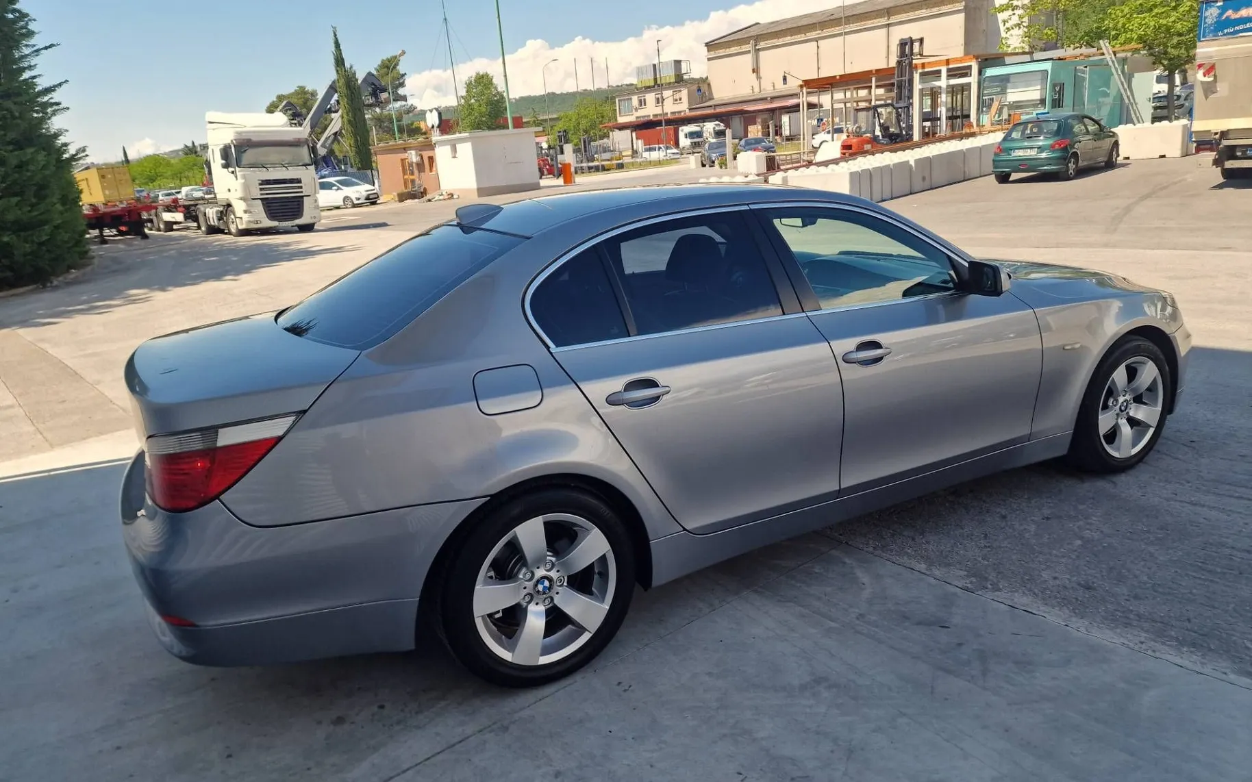Notranja slika - BMW serija 5: - 530xd - 8