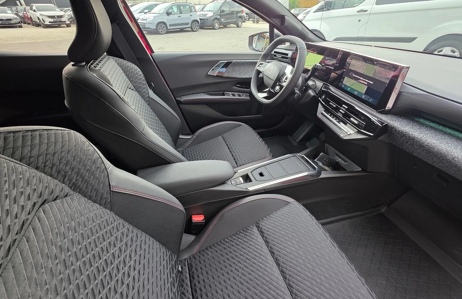 Zunanja slika - Renault Clio - HYBRID E-TECH AUT. KAMERA-LED-SLOVENSKI-ZALOGA - 12