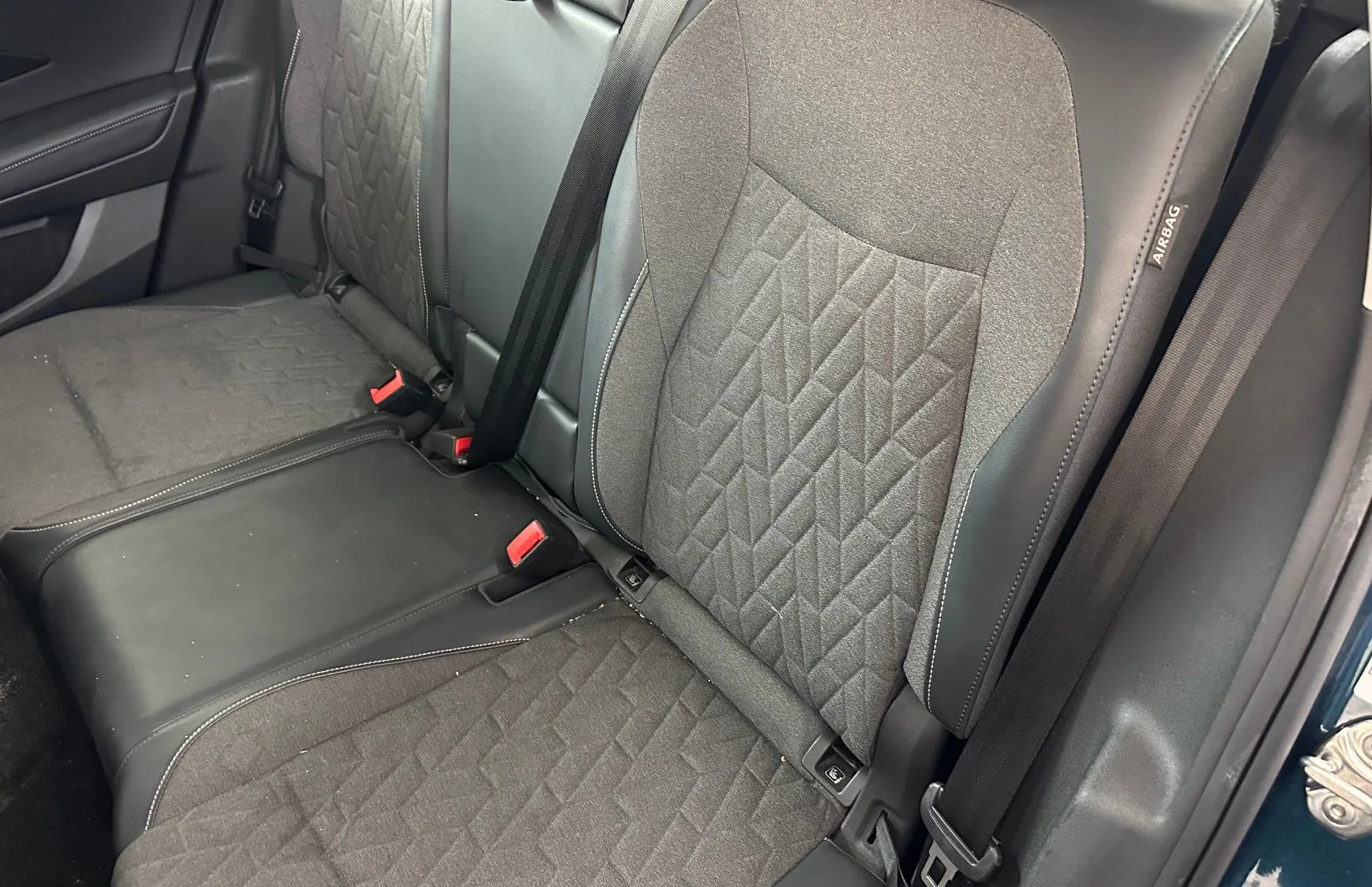 Zunanja slika - Volkswagen Tiguan - 2.0 TDI DSG Life 110kW.KAMERA.LED.ACC.2025.TOP - 18