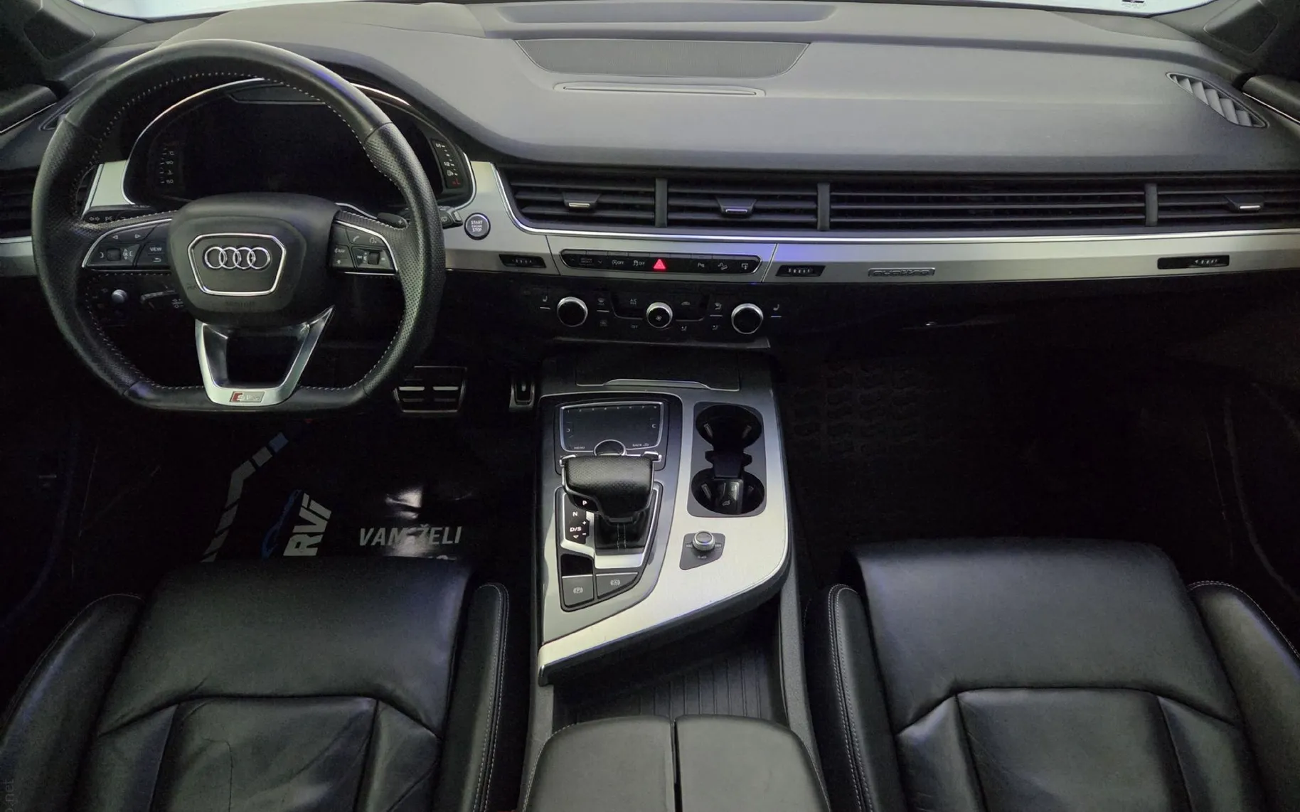 Notranja slika - Audi Q7 - quattro 3,0 TDI Tiptronic - 9