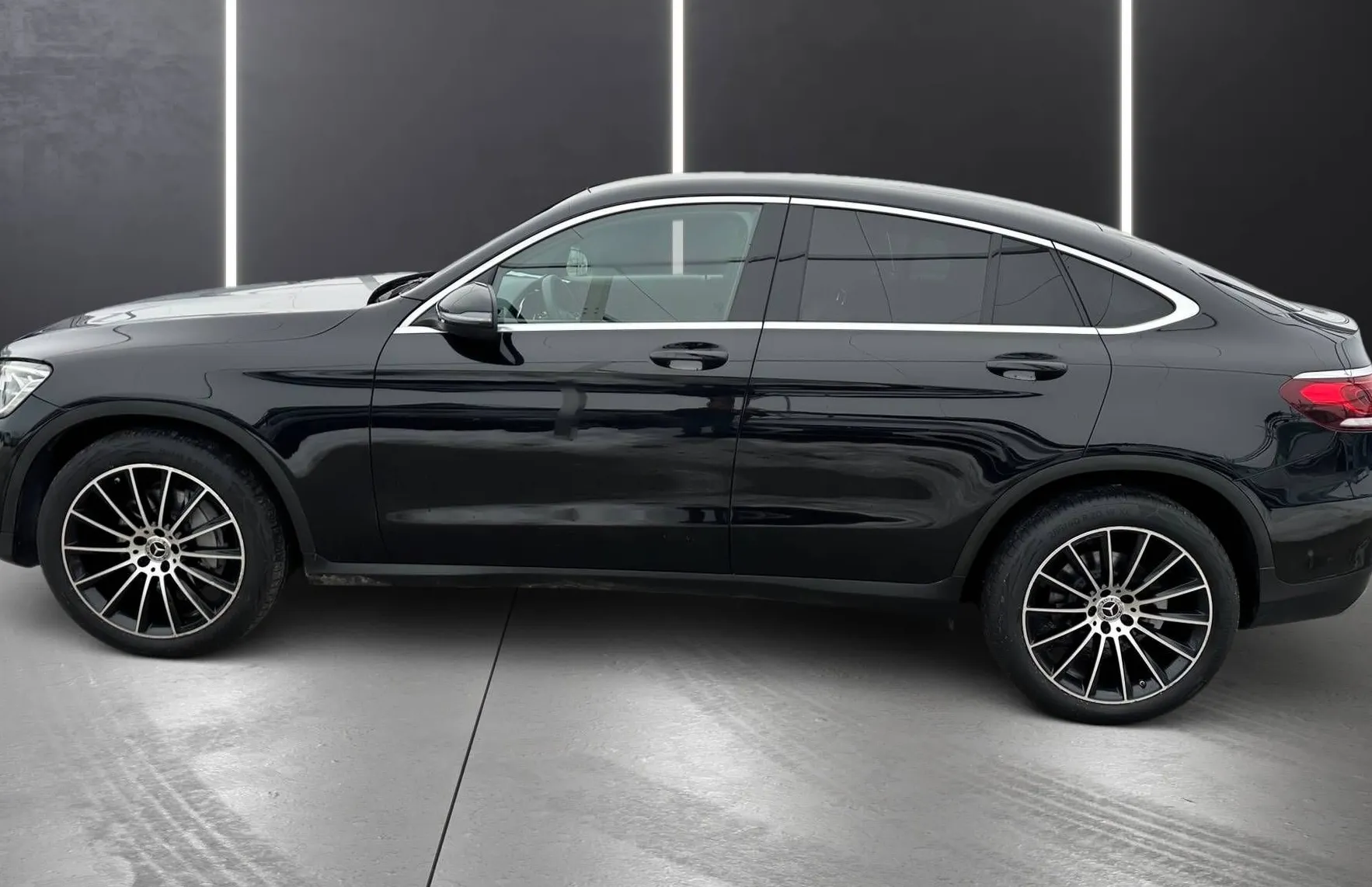 Zunanja slika - Mercedes-Benz GLC-Razred - GLC coupe GLC 200 4MATIC•VIRTUAL• SPORT•USNJE• 1. LASTNICA - 4