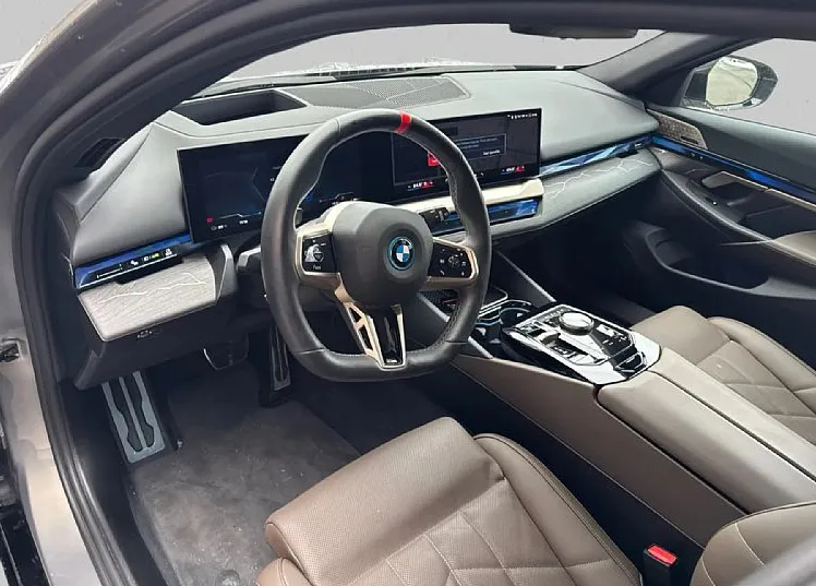 Zunanja slika - BMW i5 - M60 xDrive Touring  M-pak Pro. HUD. ACC. Vlečna - 10