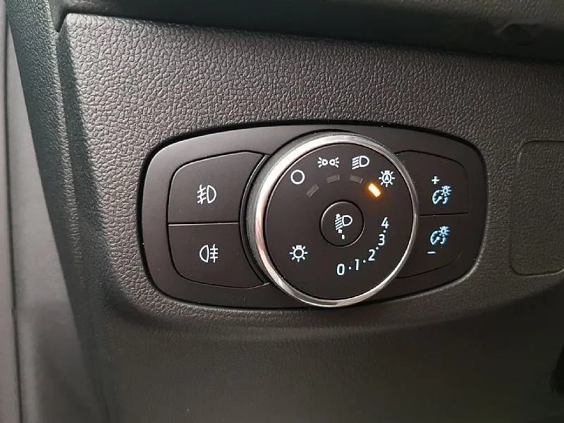 Zunanja slika - Ford Focus - Karavan 1.0 EcoBoost 125 mHEV Titanium X - 17