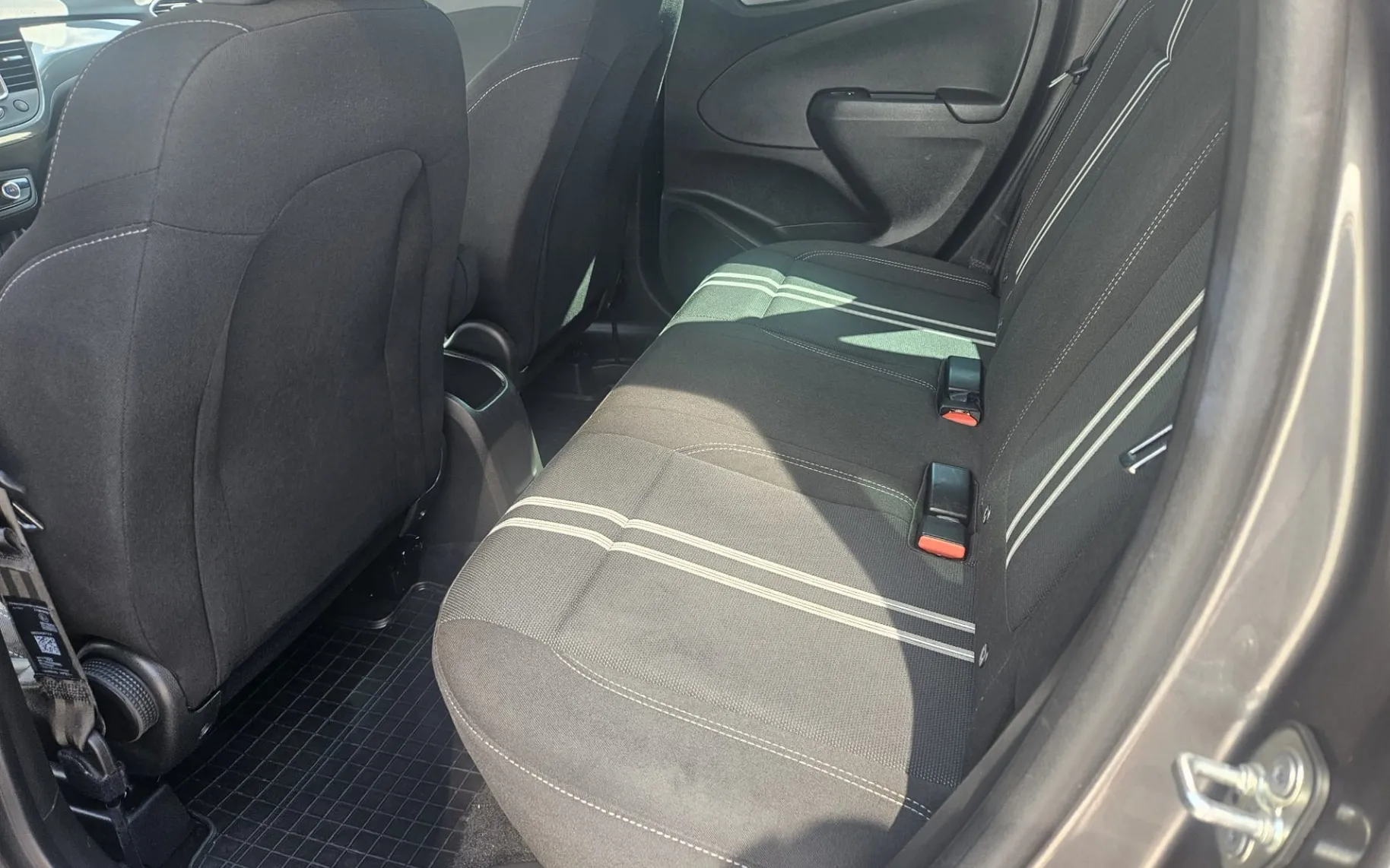 Zunanja slika - Opel Crossland X - 1,2 Turbo - Elegance - 10