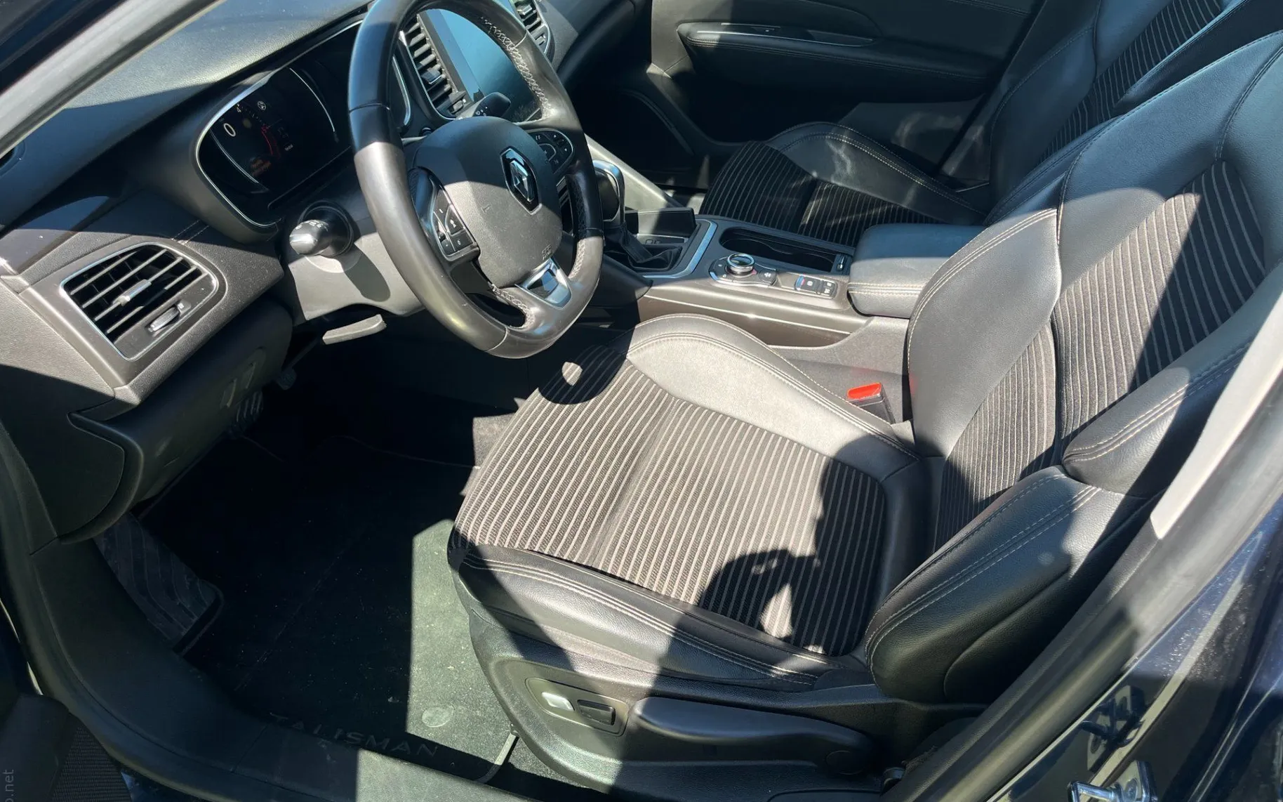 Zunanja slika - Renault Talisman - Blue dCi 160 Business EDC LED.NAVI.2XPDC.KAM.MASAŽ - 13