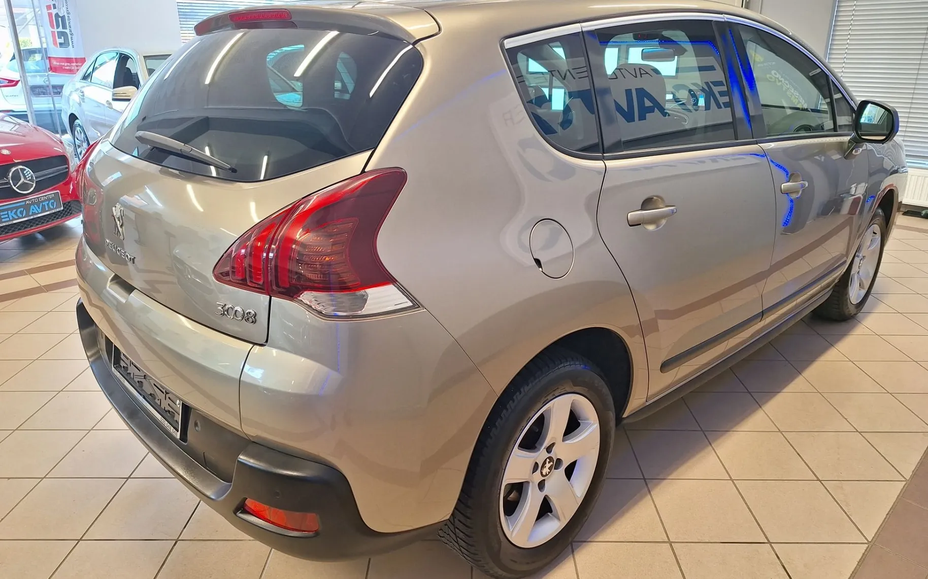 Zunanja slika - Peugeot 3008 - ACTIVE 1.6 BlueHDi 120 avtomatik KREDIT BREZ POL - 6