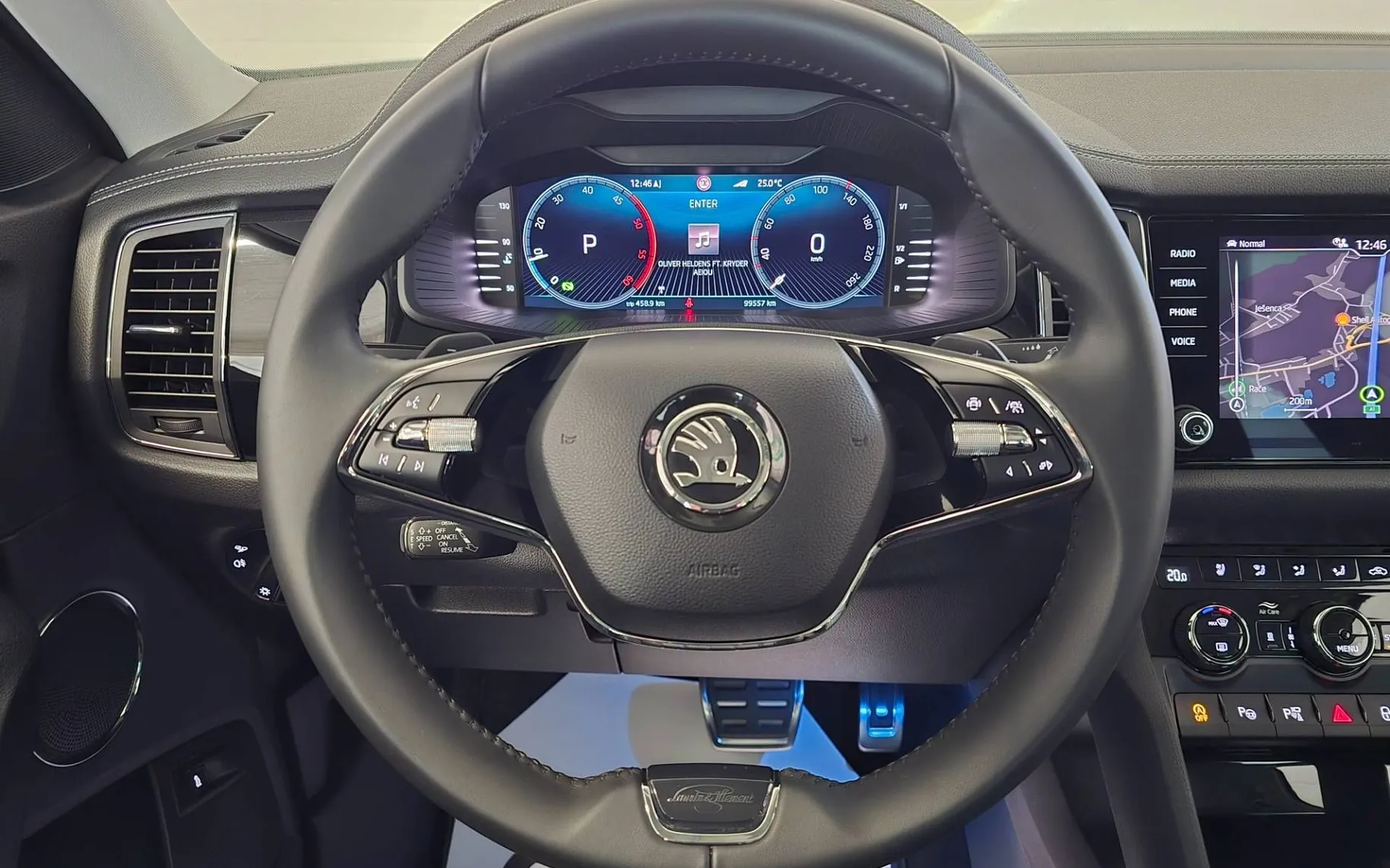 Notranja slika - Škoda Kodiaq - 2.0 TDI L K DSG - Matrix.360kam.DCC.pano.Canton - 12