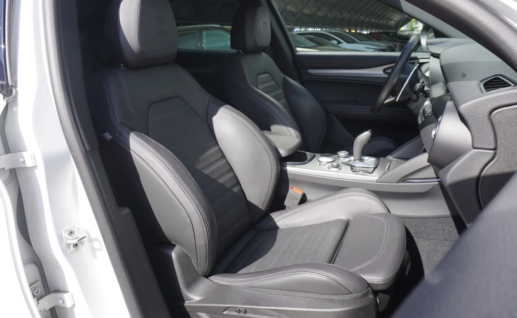 Zunanja slika - Alfa Romeo Stelvio - Q4 2.2 Multijet 210 Veloce Avt. - 12