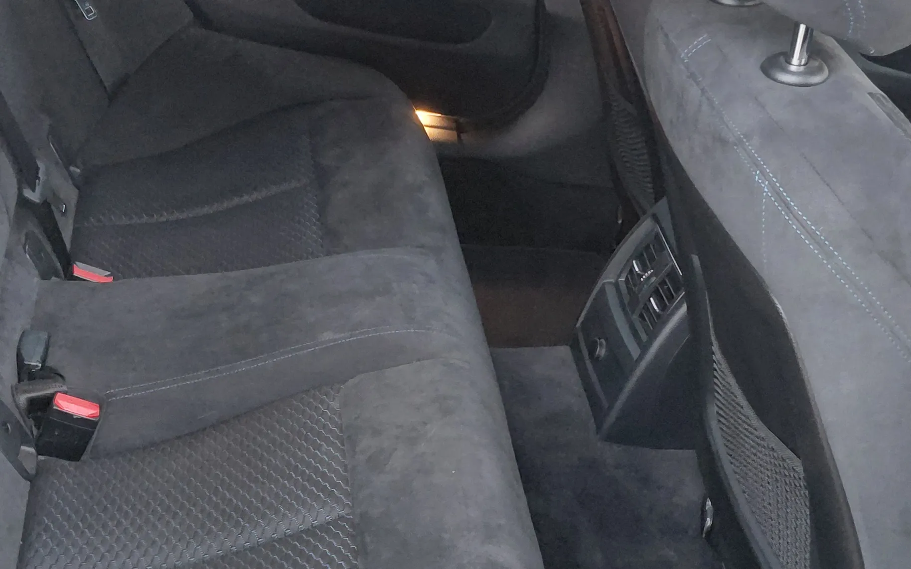 Notranja slika - BMW Serija 4 - 420d xDrive Coupé M Sport Avt. - 7