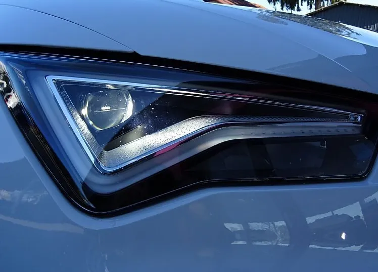 Zunanja slika - Seat Ateca - 1.0 TSI  HOLA 116KM - CELOETNE PNEVMATIKE - - 18