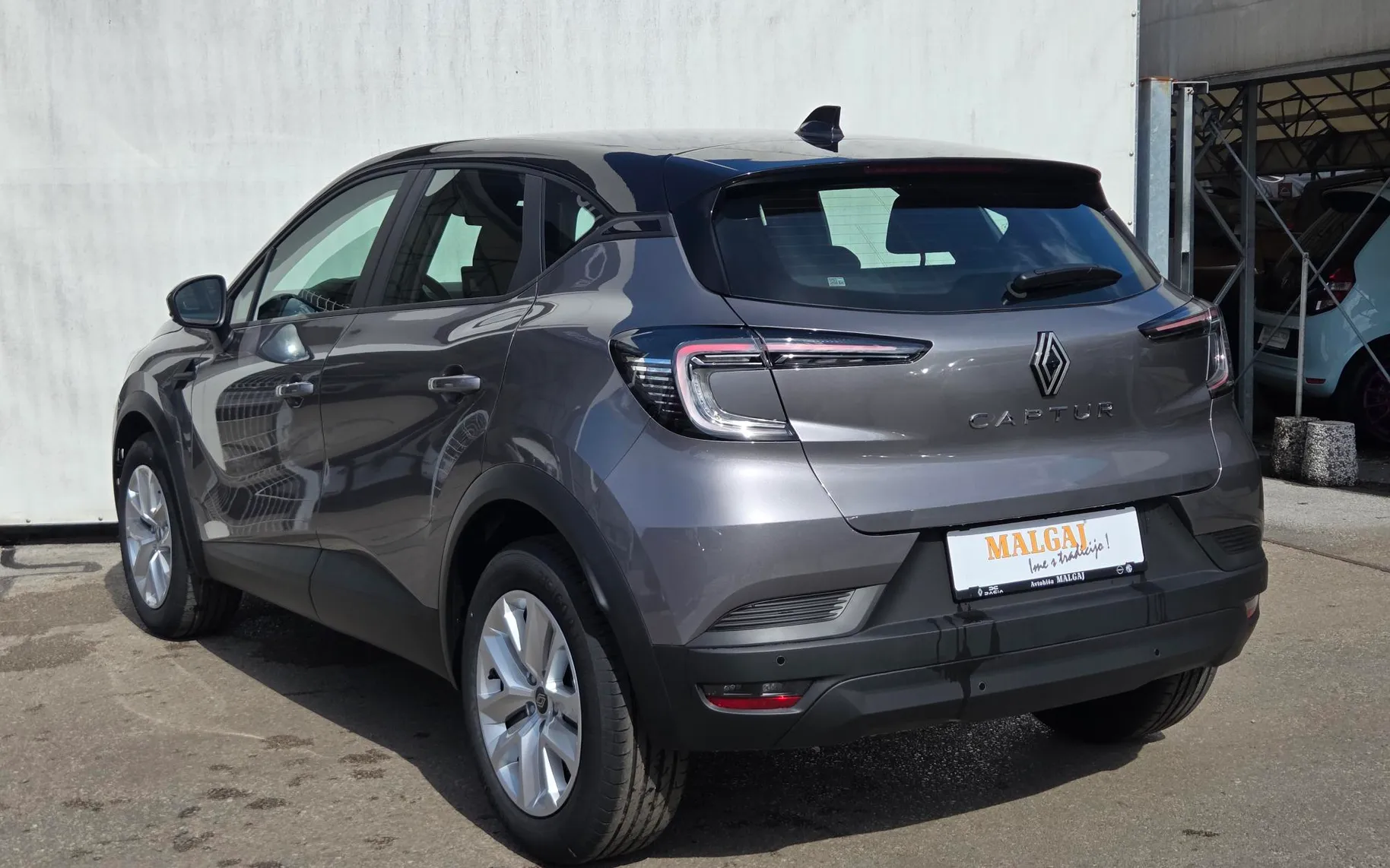 Zunanja slika - Renault Captur - Evolution TCe 115+Zimske gume+Servis - 6