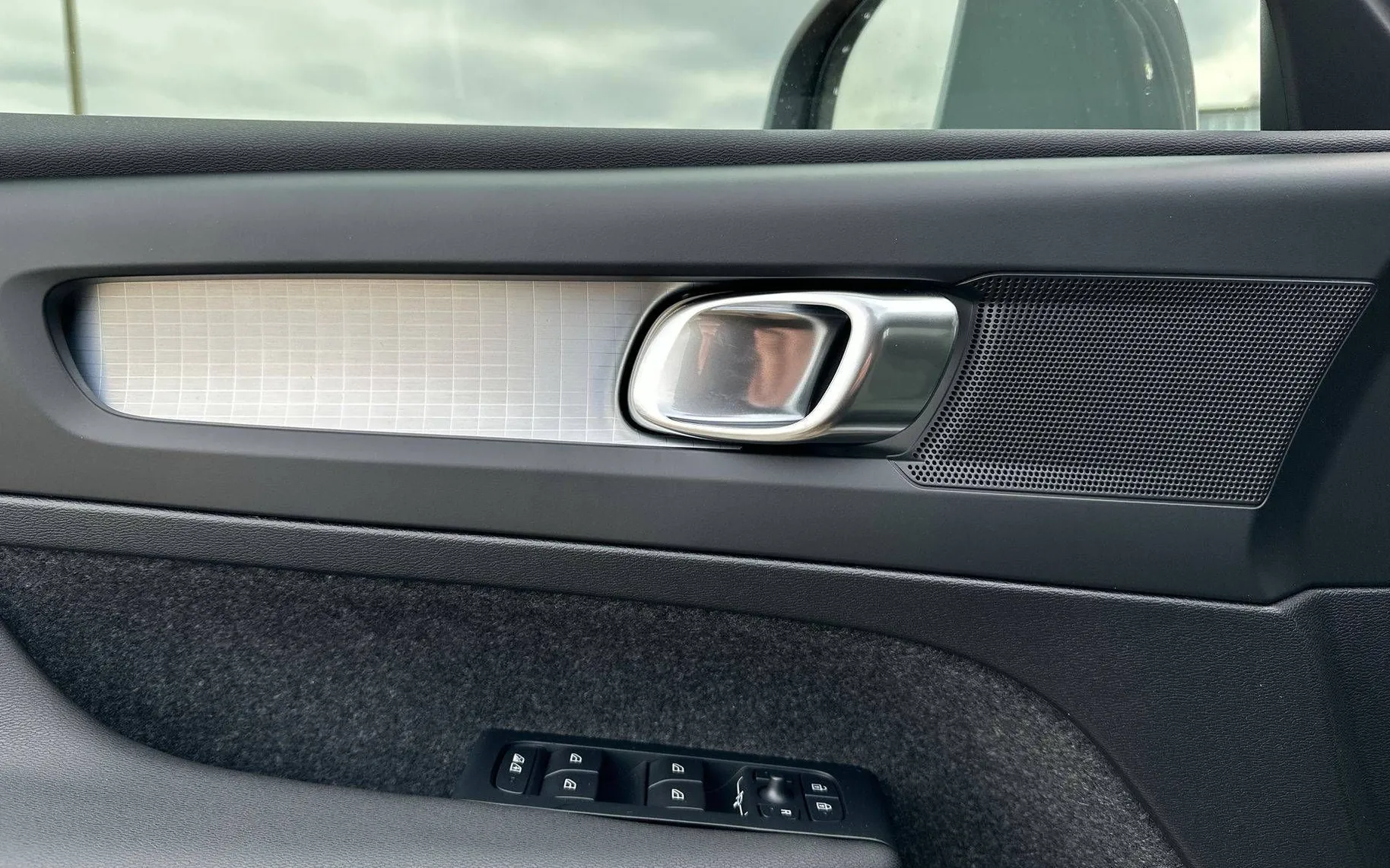 Zunanja slika - Volvo XC40 - B3P Core Avt. - 13
