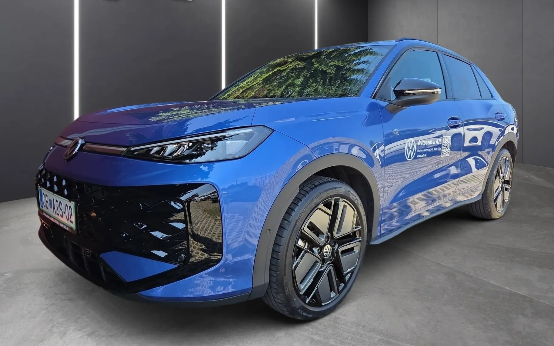 Zunanja slika - Volkswagen T-Roc - 1.5 eTSI R-Line DSG 150KM - 1