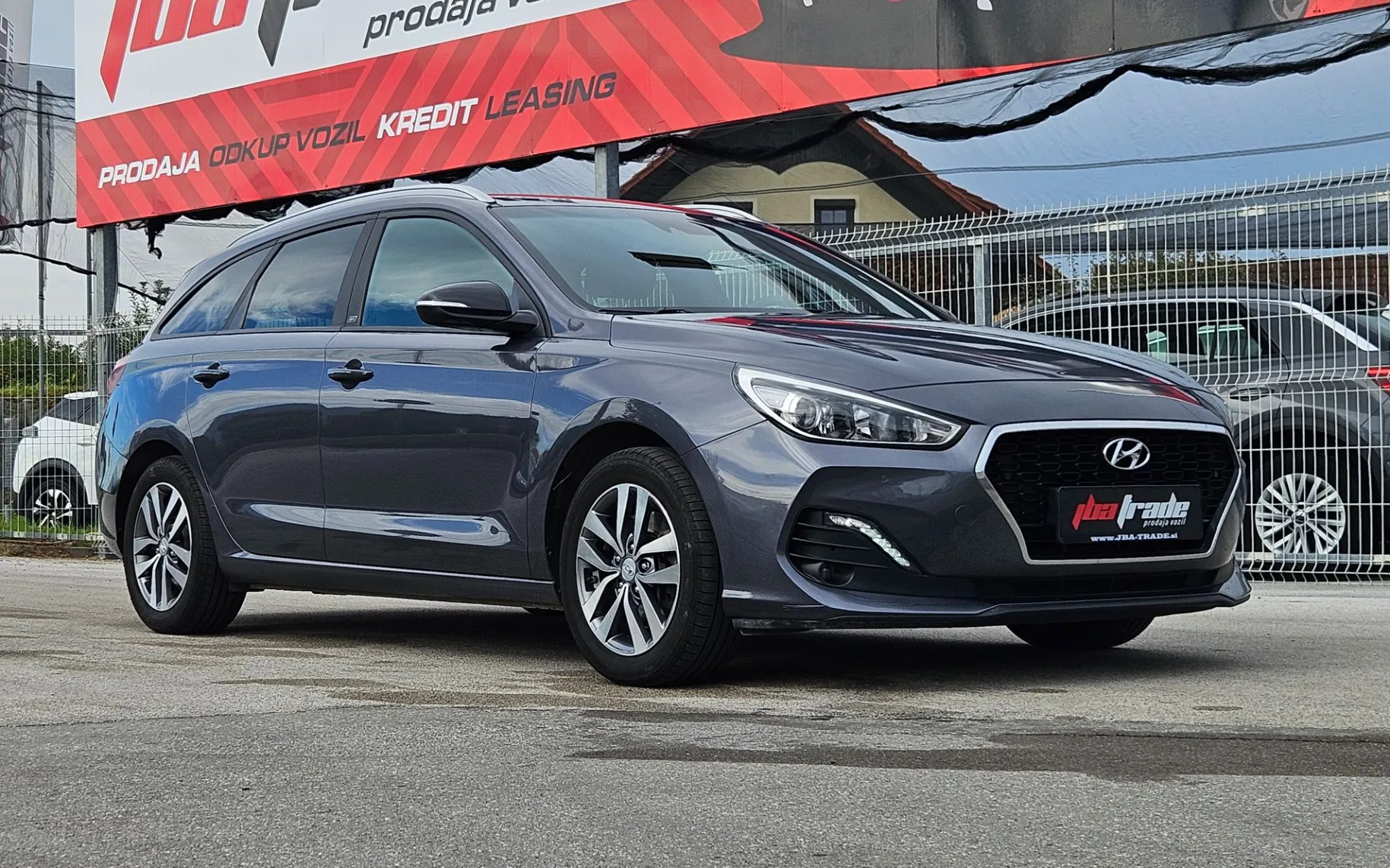 Zunanja slika - Hyundai i30 - 1.6 CRDi 110 Style, 1.LAST, SLOVENSKI - 1