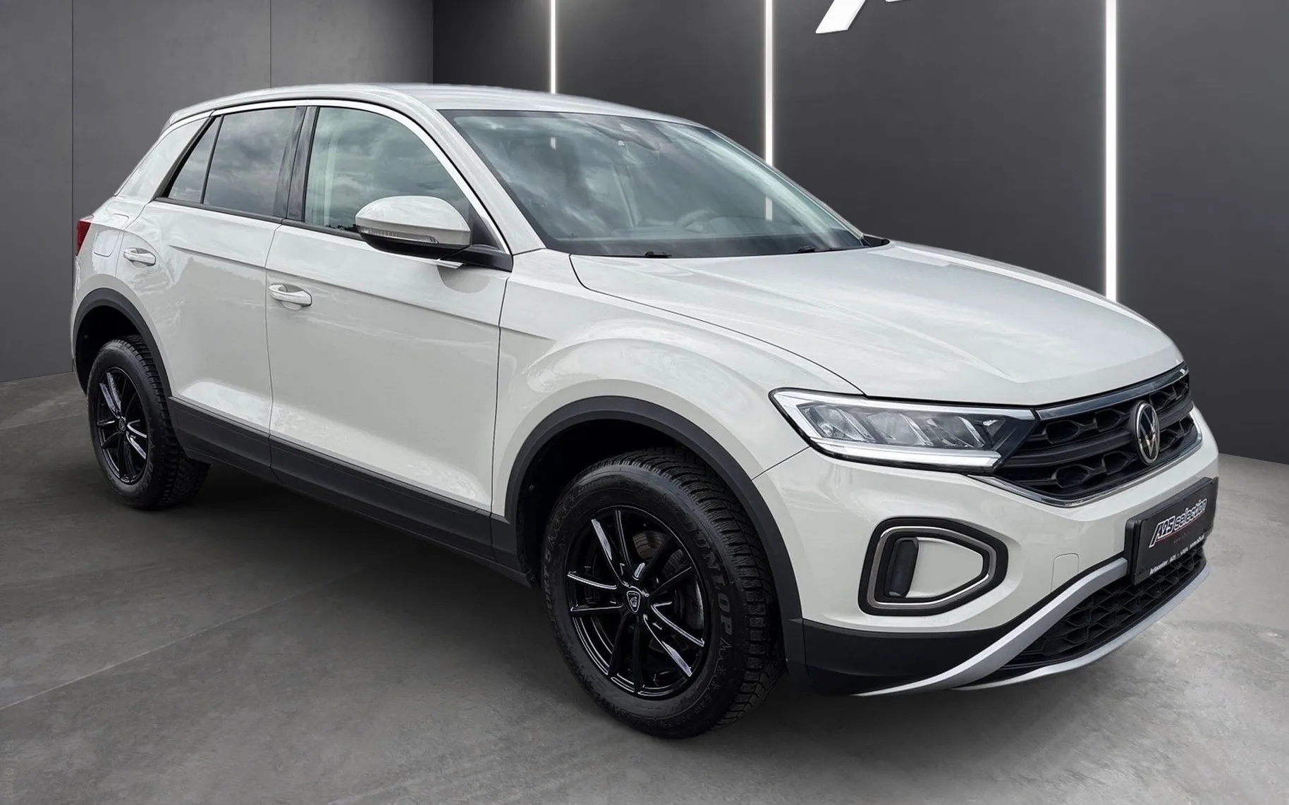Zunanja slika - Volkswagen T-Roc - 1.0 TSI BMT Life-LED-16 COL Alu-AppConnect.... - 2
