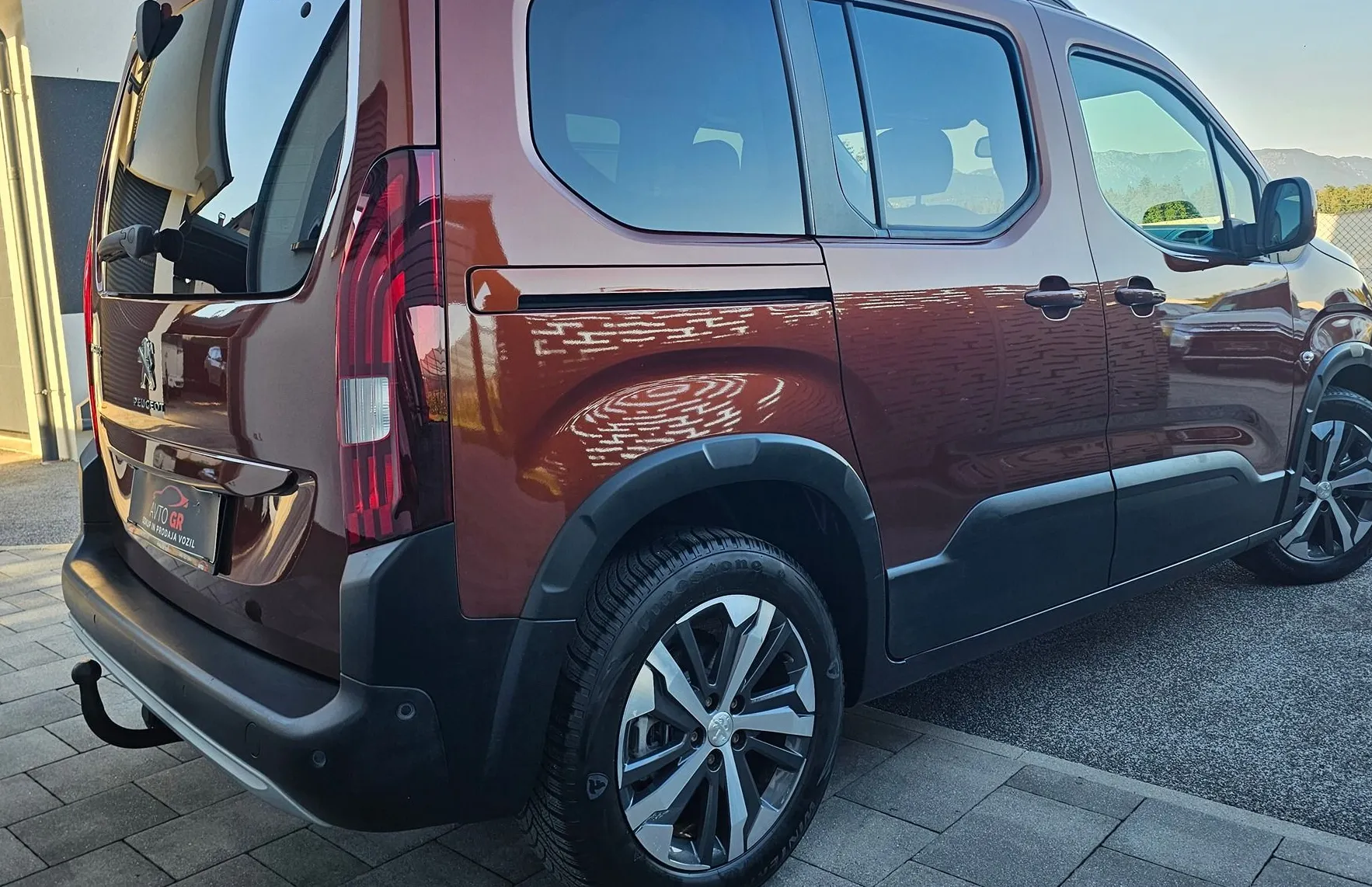 Zunanja slika - Peugeot Rifter - 1.5 HDI 130-AUT.-GT LINE-NAVI-LED-ALU-ODLIČEN- - 12