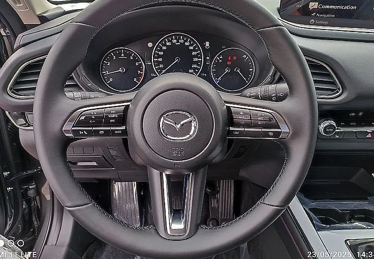 Zunanja slika - Mazda CX-30 - 2.5 G-140 MHEV HOMURA - 8