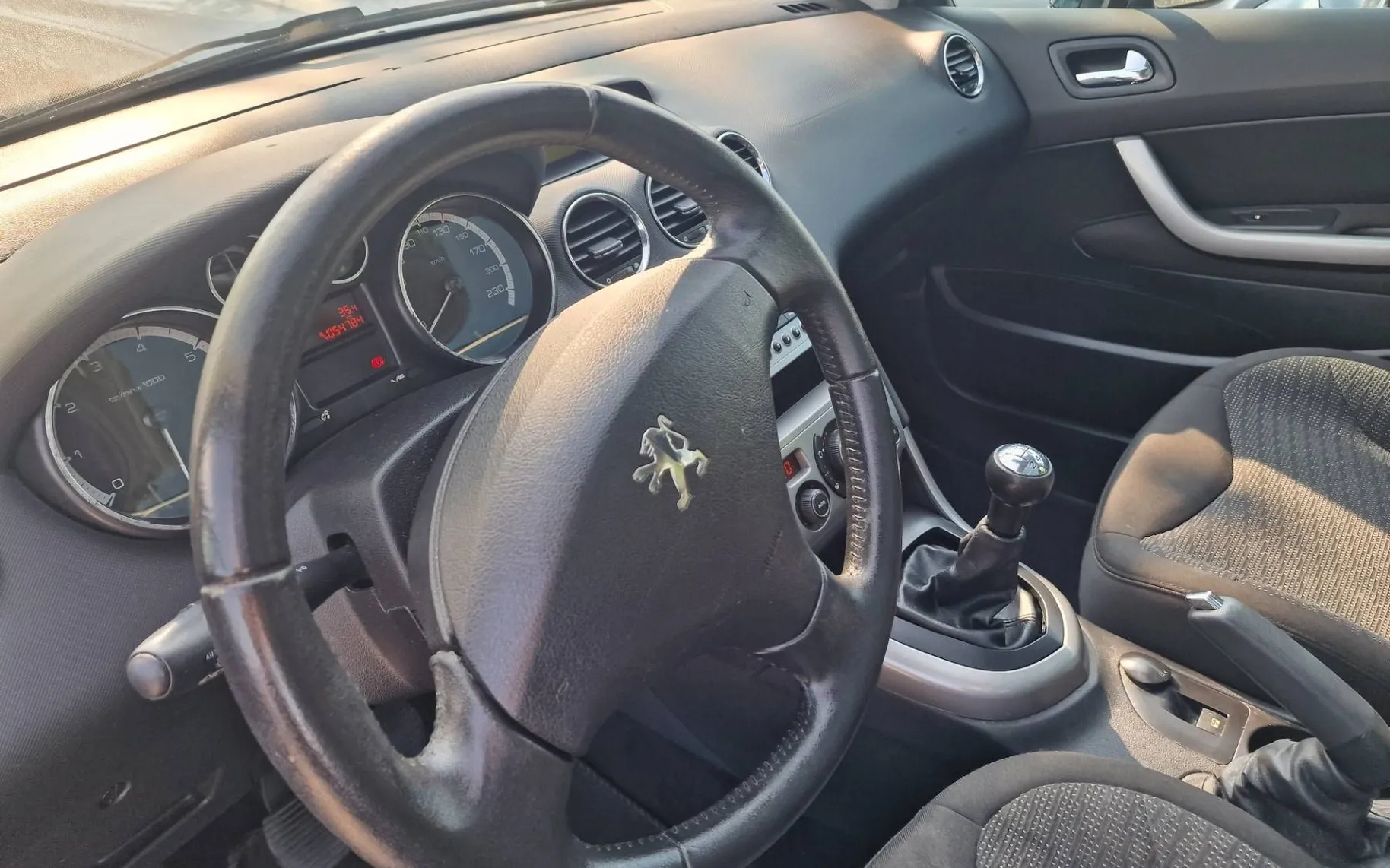 Notranja slika - Peugeot 308 - 1.6 55.000km OBROK 84X-51EUR NA KREDIT BREZ POLO - 10